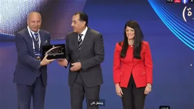 كلية الهندسة بجامعة المنصورة تتصدر الكليات الحكومية وتحصد المركز الأول في جائزة مصر للتميز الحكومي