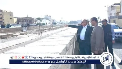 صور.. محافظ الأقصر يتفقد أعمال تنظيف وتجميل طريق الكباش