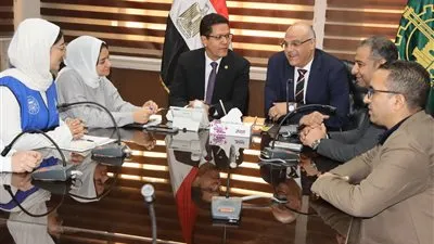 محافظ القليوبية ورئيس جامعة بنها يلتقيان بشباب «YLY» لتعزيز المشاركة المجتمعية وتفعيل مبادرة «تماسك»