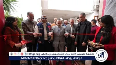 محافظ أسيوط يفتتح معرض مصانع دمياط للأثاث أمام ديوان عام المحافظة 