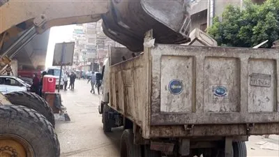 محافظ الدقهلية يتابع أعمال حملة إزالة الإشغالات بمدينة طلخا على مدار يومين