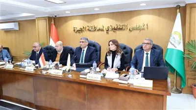 محافظ الجيزة يترأس المجلس التنفيذي لمتابعة استعدادات المحافظة لاستقبال شهر رمضان المبارك