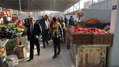 محافظ الدقهلية يتفقد سوق طلخا الحضاري تمهيدًا لافتتاحه بشكل نهائي قريبًا