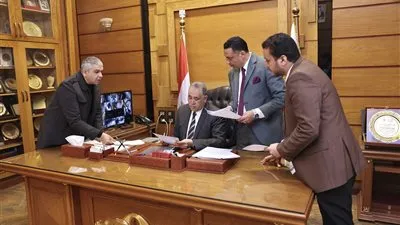 نقيب المحامين يتابع سير العملية الانتخابية بمختلف النقابات الفرعية