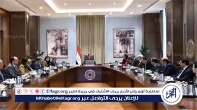 عاجل- رئيس الوزراء يتابع خطط إعادة الهيكلة وتطوير الأداء المالي لهيئة السلع التموينية