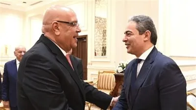 رئيس مجلس النواب يستقبل نقيب الإعلاميين بمقر المجلس في العاصمة الإدارية الجديدة