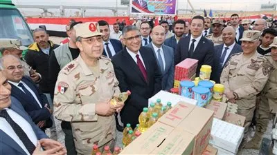 محافظ الجيزة وقائد قوات الدفاع الشعبي والعسكري يشهدان فعاليات التدريب العملي المشترك لمجابهة الأزمات والكوارث