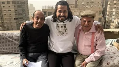 بالصور.. حسن علي مؤلف 'فخر الدلتا' جراندات المسلسل نتعلم منهم يوميا