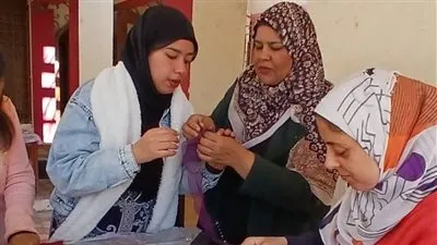 مكتبة مصر العامة فى أسيوط تستضيف ورش تعليم التللي للفتيات