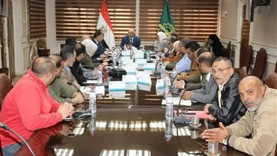 محافظ القليوبية يجتمع بصندوق التنمية الحضرية لتذليل المعوقات أمام مشروع تطوير عواصم المدن