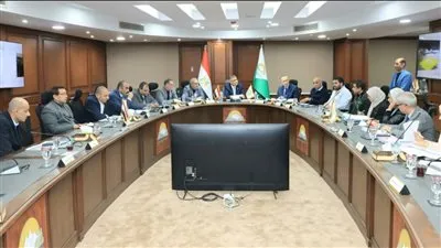 محافظ الجيزة يعقد اللقاء الأسبوعي لبحث شكاوى مواطني الدقي والعمرانية والهرم وأبو النمرس