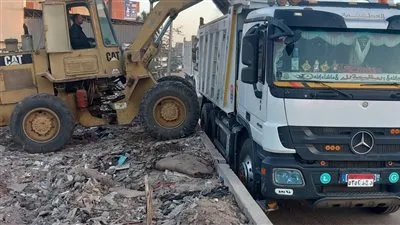 محافظ الدقهلية: رفع 240 طن مخلفات صلبة اليوم واستمرار أعمال الحملة لحين الانتهاء من رفع كافة التجمعات