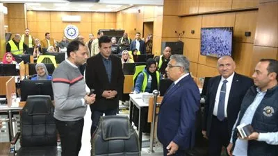 محافظ الدقهلية يتفقد الشبكة الوطنية للطوارئ والسلامة ويشدد على تكثيف أعمال النظافة ورفع التراكمات أولًا بأول