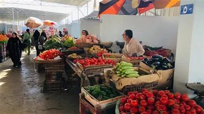 محافظ الدقهلية يتفقد سوق طلخا الحضاري ويشدد على منع عودة الباعة الجائلين للشوارع