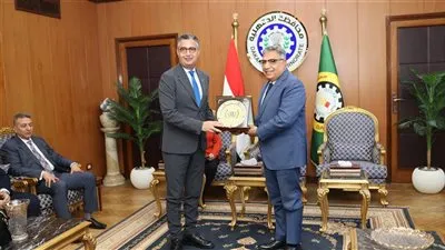 محافظ الدقهلية ووزيرة التنمية المحلية ووزير التموين يتفقدون مركز سيطرة الشبكة الوطنية للطوارئ والمركز التكنولوجي بالديوان العام للمحافظة