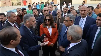 وزيرة التنمية المحلية ومحافظ الدقهلية يفتتحون المجزر الآلي بالسنبلاوين بتكلفة 26 مليون جنيه