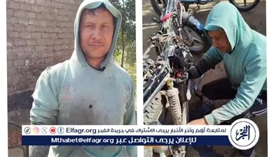 بـ إيد واحده تحدى إعاقته.. ميكانيكي موتوسيكلات بالبحيرة: تعرضت لحادث ونفسي في طرف صناعي