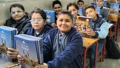 بـ 138مدرسة.. انتظام العام الدراسي الجديد بالمدارس التي تعمل بفترتين بمحافظة الإسكندرية 