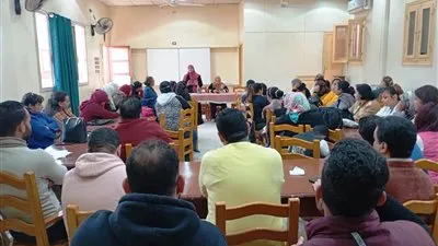 محافظ أسوان يشيد بإنجازات مديرية العمل ويؤكد تكثيف جهود التشغيل 