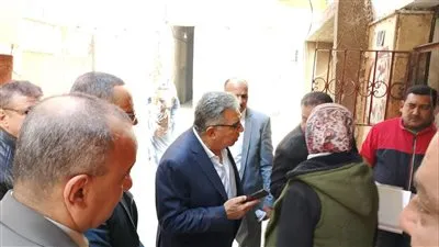 محافظ الدقهلية يغلق مخبز للخبز المدعم بالمنصورة لوجود خطر داهم على صحة المواطنين