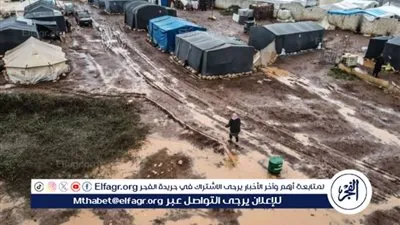 سيول الشتاء تُفاقم مأساة النازحين في شمال غربي سوريا