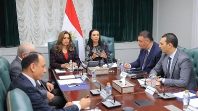 وزيرتا التضامن والتنمية المحلية ومستشار الجمهورية يبحثون إقامة مهرجان موسّع للحرف التراثية بالمحافظات