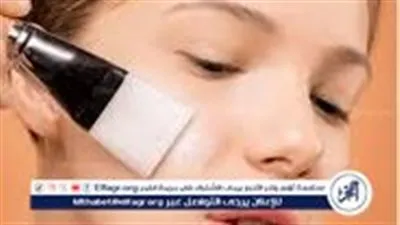 حافظي على إشراقة بشرتك.. روتين يومي للتخلص من علامات الإرهاق