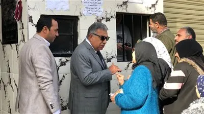 محافظ الدقهلية في جولة تفقدية بمخبز المحافظة للخبز المدعم بالمنصورة