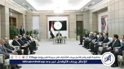 بحضور الوزراء الجدد.. مدبولي يكرم الوزراء السابقين ويؤكد: نستكمل ما بناه السابقون في دولة المؤسسات