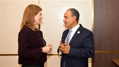 وزير الخارجية يلتقي وزيرة الدولة البريطانية للتنمية الدولية والشئون الأفريقية لبحث تعزيز التعاون في إفريقيا ودعم الاستقرار والتنمية