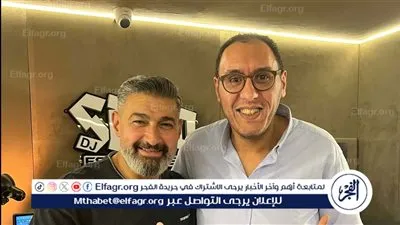 ياسر جلال يفاجئ جمهوره بصوته لأول مرة…«كاميرا خفية» توليفة غنائية تجمعه بـ عمرو قطب داخل أحداث 