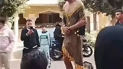 حبس 6 متهمين في واقعة التعدي على الشاب إسلام وإجباره على ارتداء ملابس نسائية