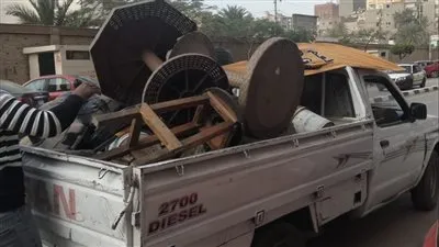 رئيس حي غرب المنصورة يتابع أعمال الحملة المكبرة لرفع الإشغالات والتعديات على حرم الطريق