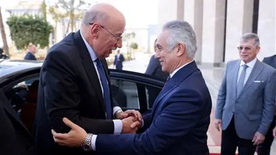 لقاء ودي ورسمي بين وزير العدل ورئيس مجلس القضاء الأعلى دعمًا لمنظومة العدالة