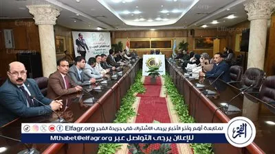 محافظ الغربية يلتقي الصحفيين ويؤكد: أبوابنا مفتوحة للحوار والشفافية