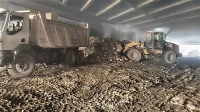 رفع 1060 طن مخلفات من انفاق العشاروة بالعمرانية والريس ببولاق الدكرور