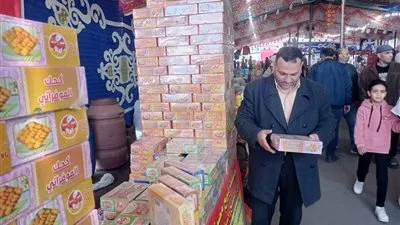 وكيل وزارة التموين يتفقد معرض 