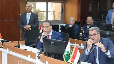 محافظ الجيزة يتفقد مركز سيطرة الشبكة الوطنية للطوارئ والسلامة العامة ويؤكد الجاهزية الكاملة للتعامل مع الأزمات