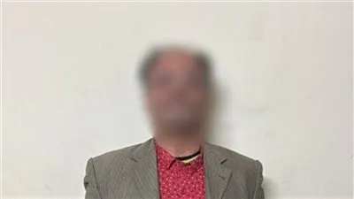 مرشد سياحي يرسم على هرم بسقارة، والأمن يكشف تفاصيل الفيديو