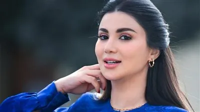 نؤة وهي بتتحول.. هدى الاتربي تنشر فيديو جديد من كواليس 