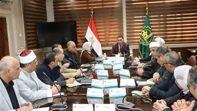 محافظ القليوبية يطلق خطة عمل شاملة خلال أول اجتماع بمديري المديريات الخدمية