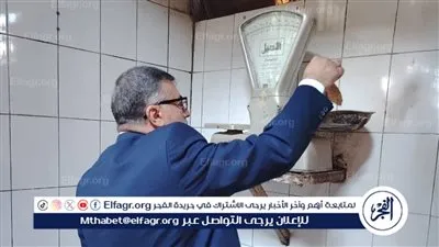 منفردًا.. محافظ قنا في جولة مفاجئة لمتابعة سير العمل بعدد من المخابز بمدينة قنا