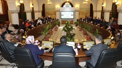 نقل تبعية مستشفى الطلبة إلى قطاع التعليم.. أبرز قرارات مجلس جامعة الإسكندرية في اجتماعه الأخير