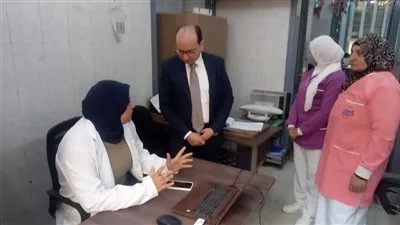 وكيل صحة الدقهلية يتفقد مكتب صحة ثانِ المنصورة لمتابعة انتظام العمل