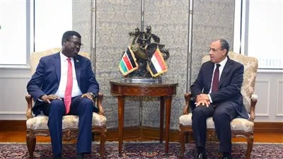 وزير الخارجية يستقبل نظيره الجنوب سوداني ويبحثان سبل تعزيز العلاقات الثنائية