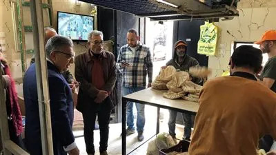 محافظ الدقهلية في جولة مفاجئة على مخبز المحافظة بالمنصورة لمتابعة جودة الخبز