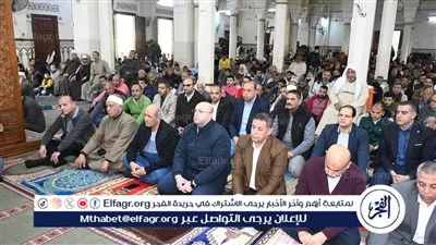 محافظ الفيوم يؤدي صلاة الجمعة بمسجد ناصر الكبير ويهنئ المصلين بقدوم شهر رمضان المبارك