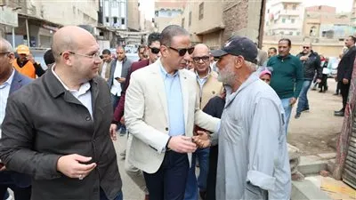 رضا المواطن أولا..محافظ الجيزة يتابع انتظام العمل بالمركز التكنولوجي بالبدرشين
