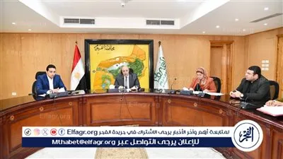 خلال اجتماعه الأول بلجنة تنمية الثروة السمكية.. محافظ الفيوم يناقش آليات استمرارية إعادة التوازن البيئي لبحيرة قارون