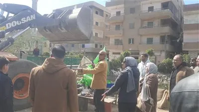 حملة مكبرة لإزالة الإشغالات ورفع المخلفات بمدينة قليوب